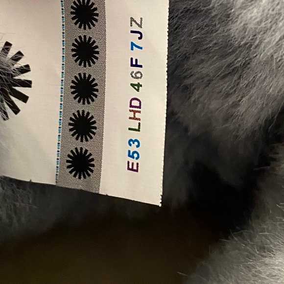 UGG Classic Mini Boots Ash Fog 6 New without Box - Picture 6 of 14